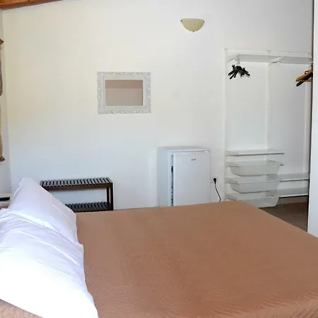 Bed & Breakfast Il Mirto Di Paola Torpe